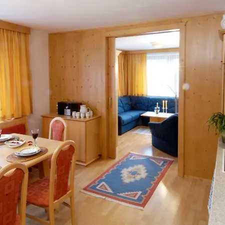 アパート Dertnig フラッハウ